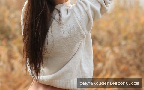 Cumhuriyet doğal görünümlü escort bayan profili
